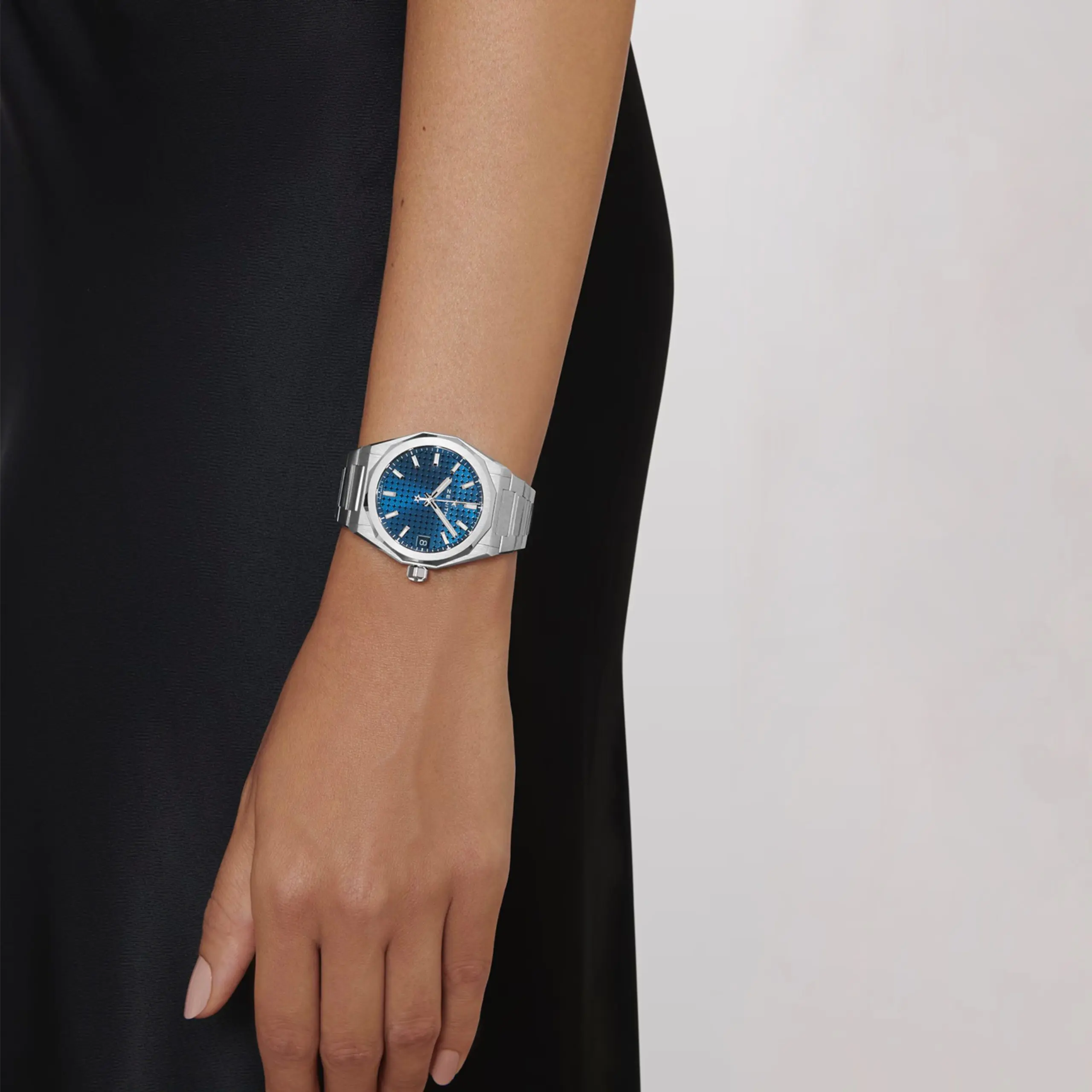 Defy Skyline Automatic – Stainless Steel – Blue Dial – 36mm – Pre-Owned - thumbnail 5