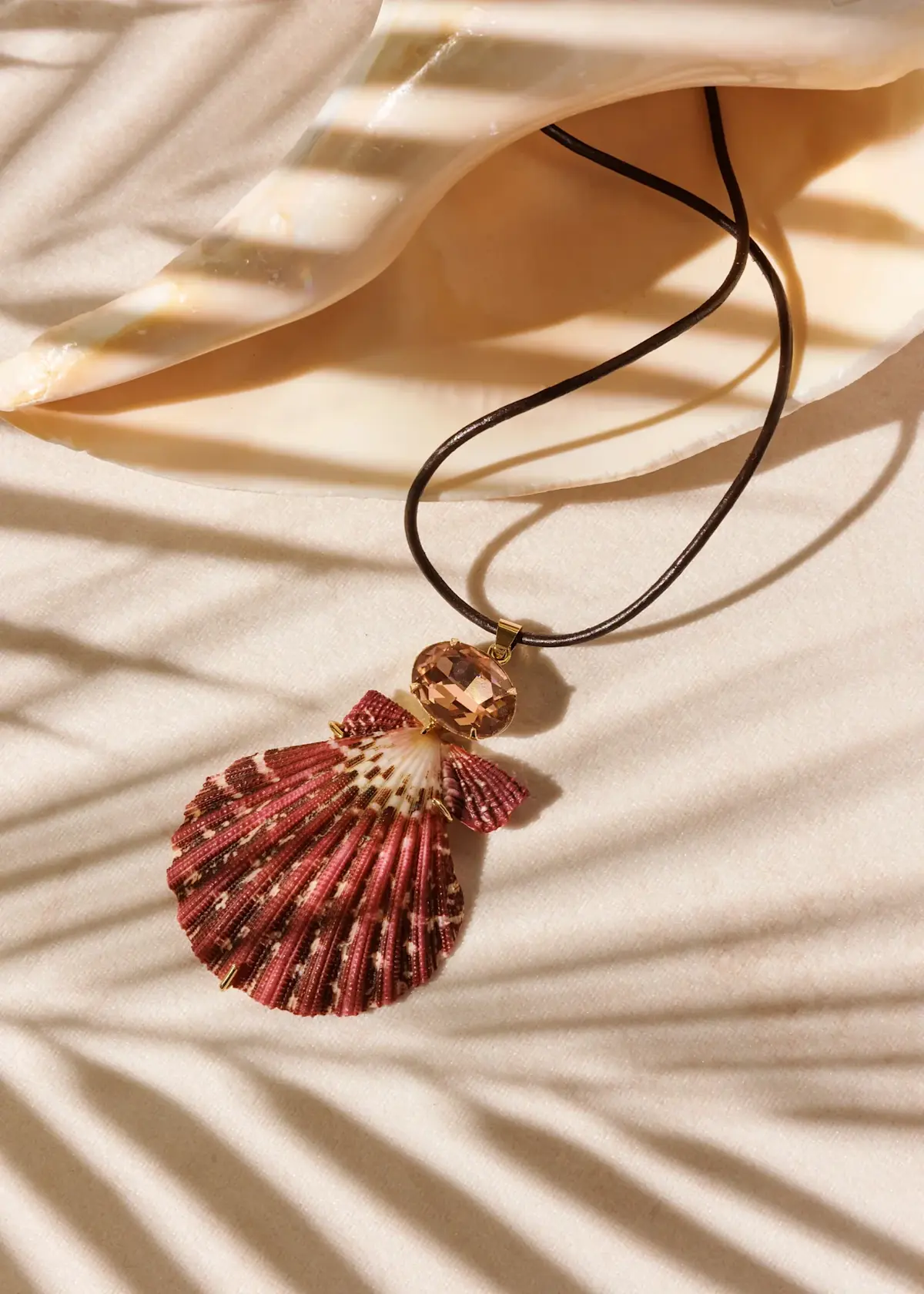 Adriel Necklace in Cala - thumbnail 2