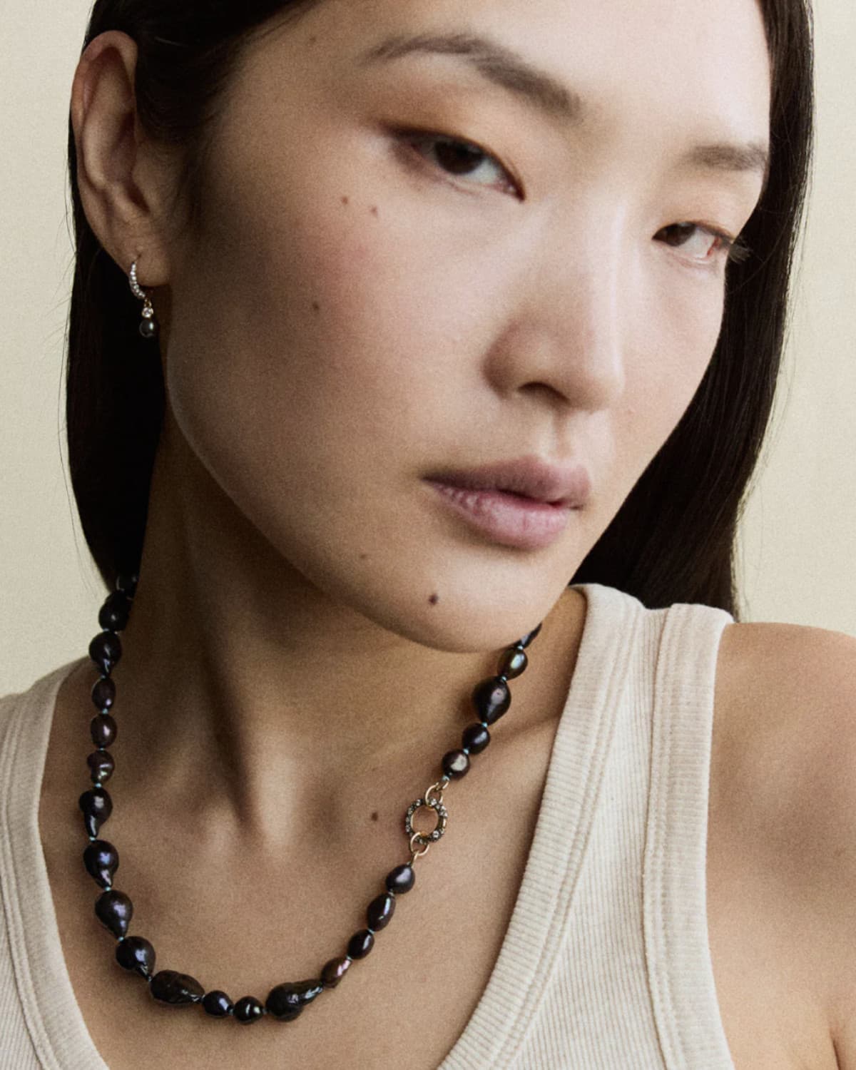 Chaos Pearl Necklace - thumbnail 2
