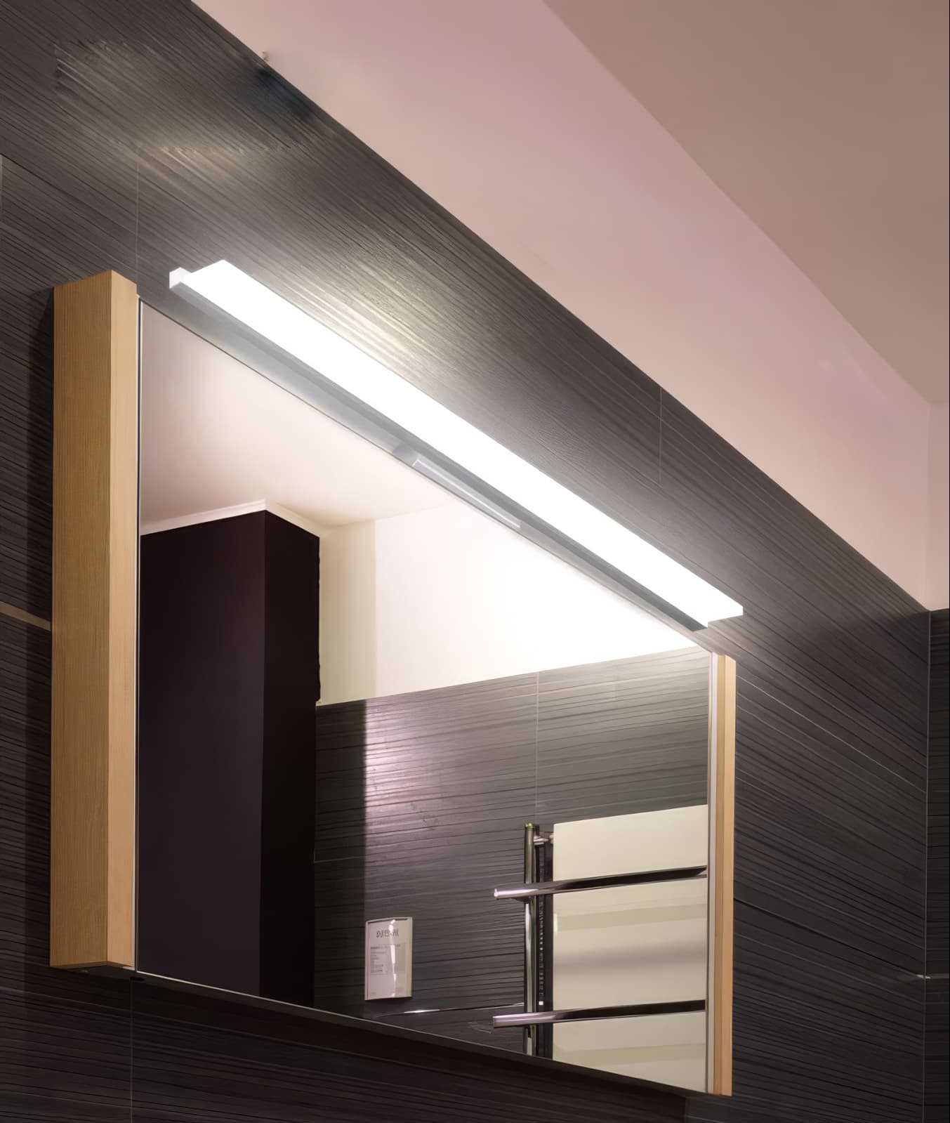 “Edge” Vanity Wall Light
