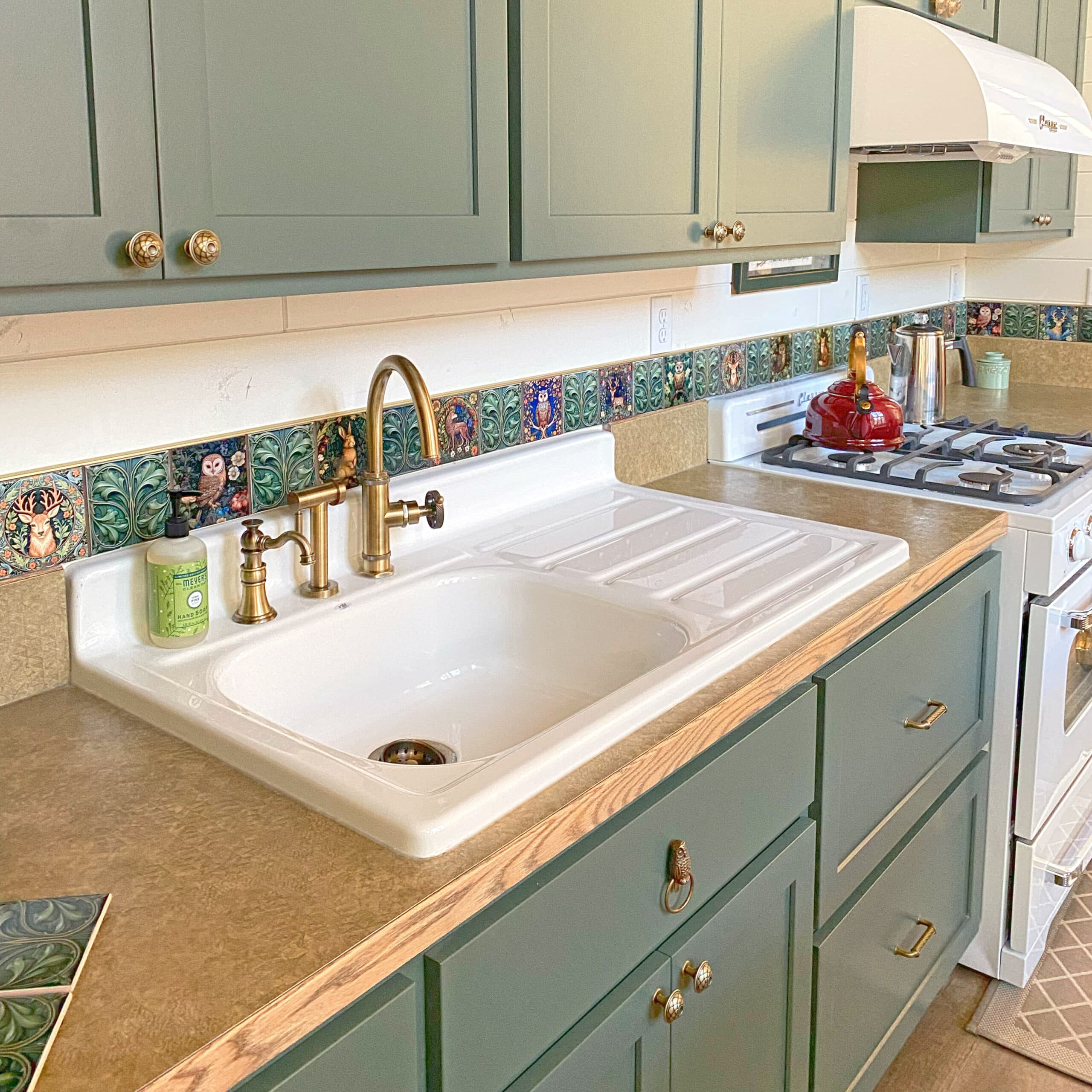 Single Bowl Right Hand Drainboard Sink – Model #SBW4224-R