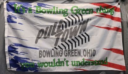 Pulltown Flag (White)