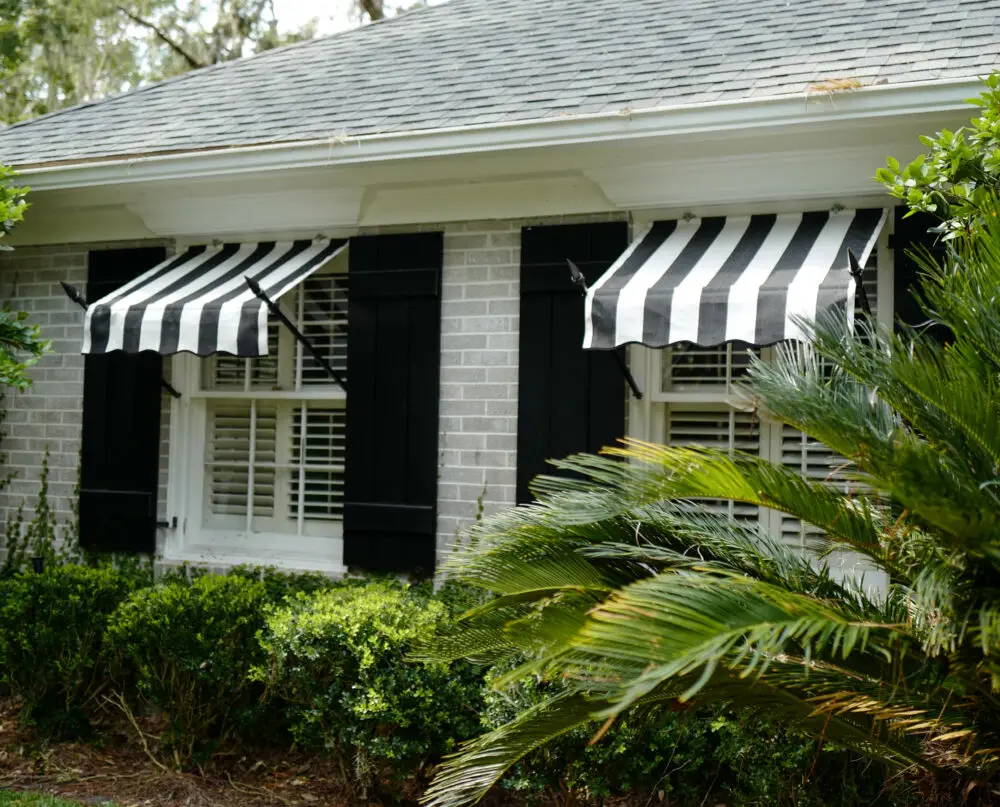 Spear Window Awnings- 36″ Projection