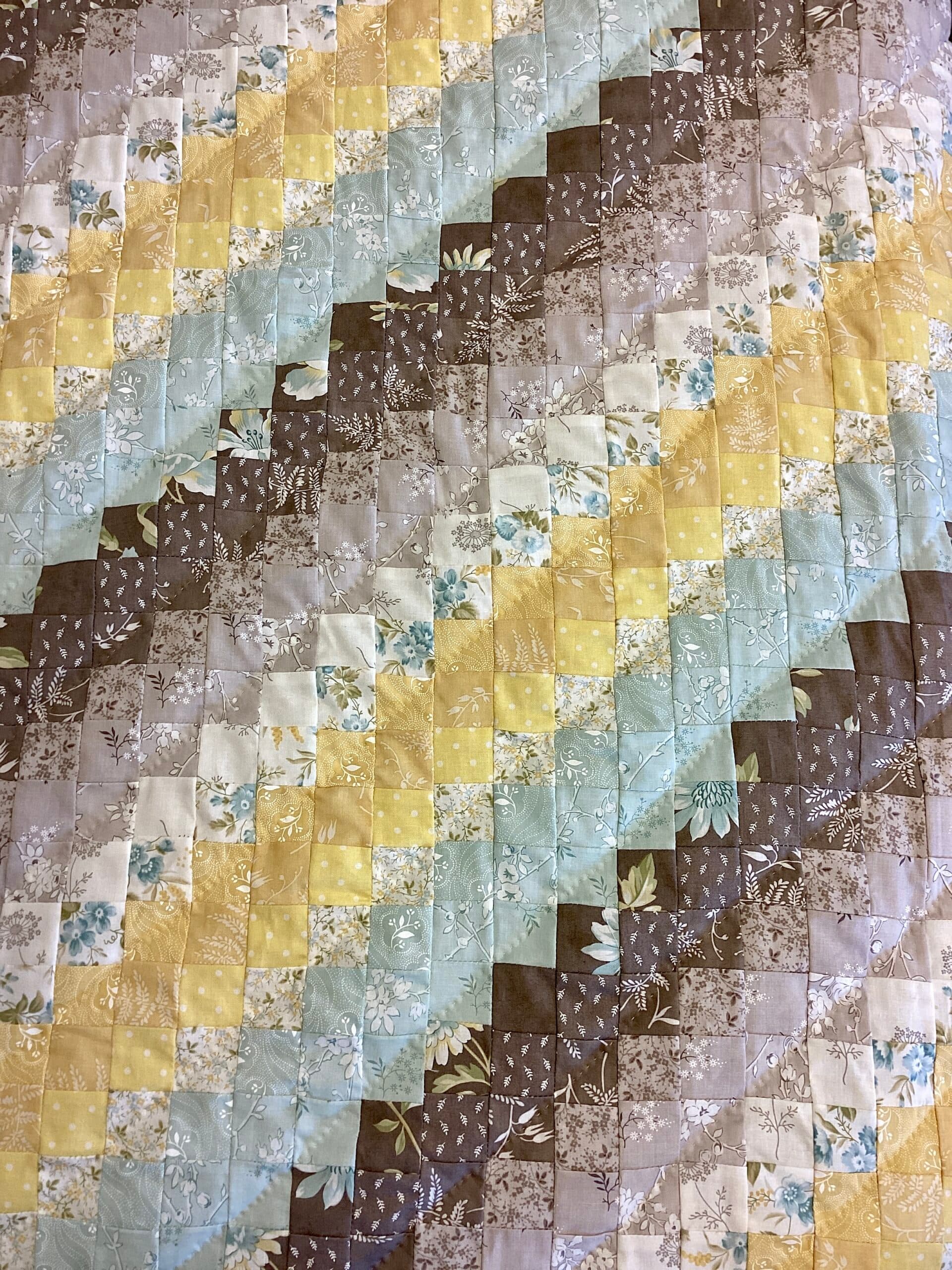 Yellow, Teal, and Gray Postage Stamp Quilt - thumbnail 3
