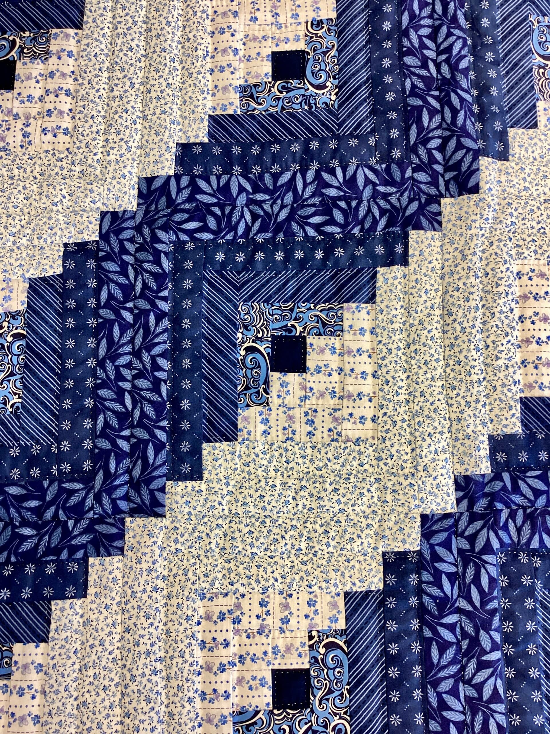 Navy Blue Log Cabin Quilt - thumbnail 3