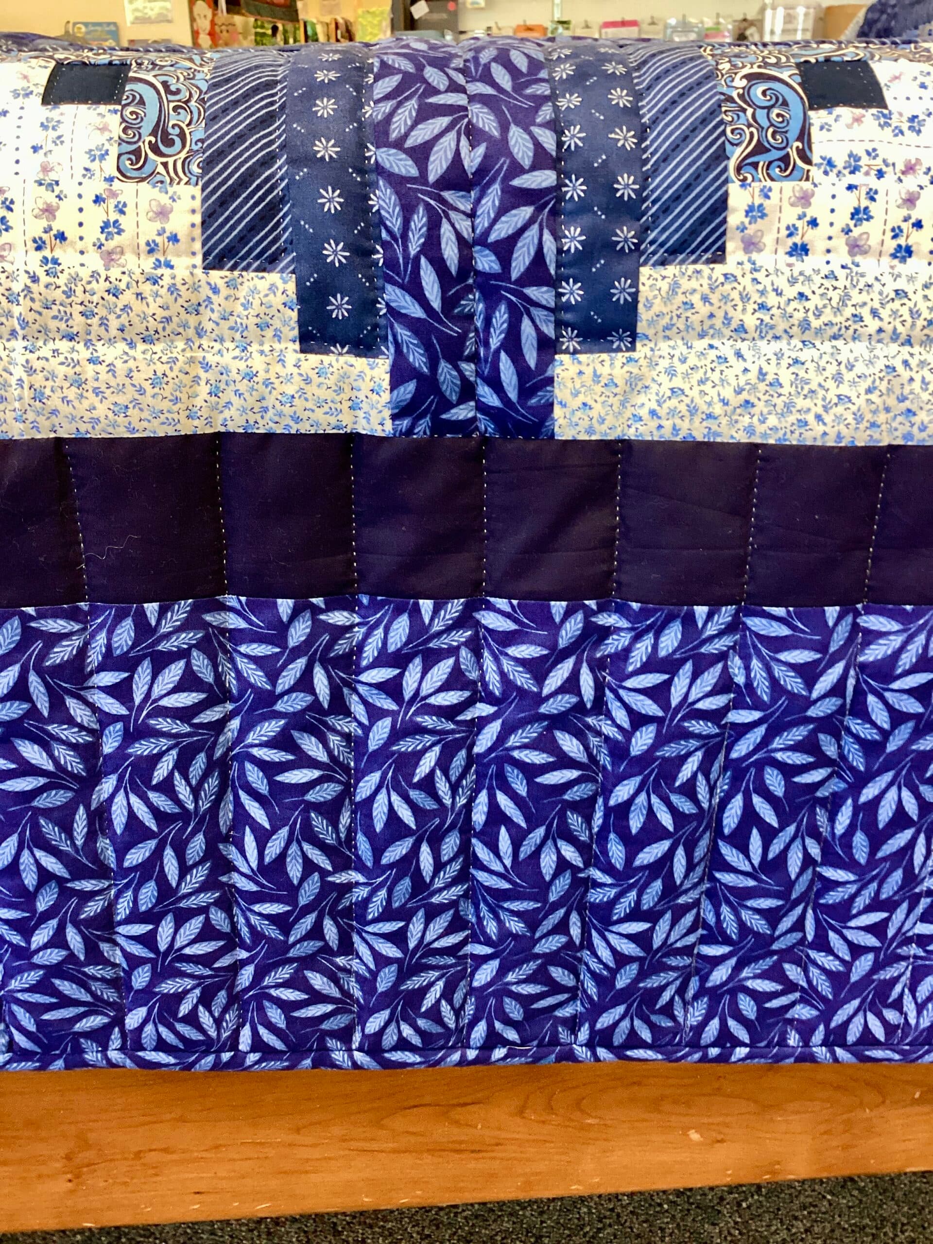 Navy Blue Log Cabin Quilt - thumbnail 4