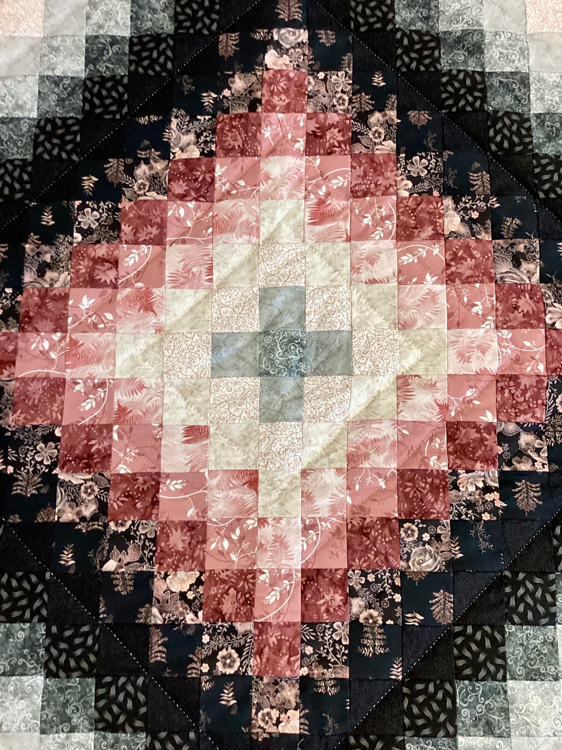Pink Twilight Shadow Quilt - thumbnail 3