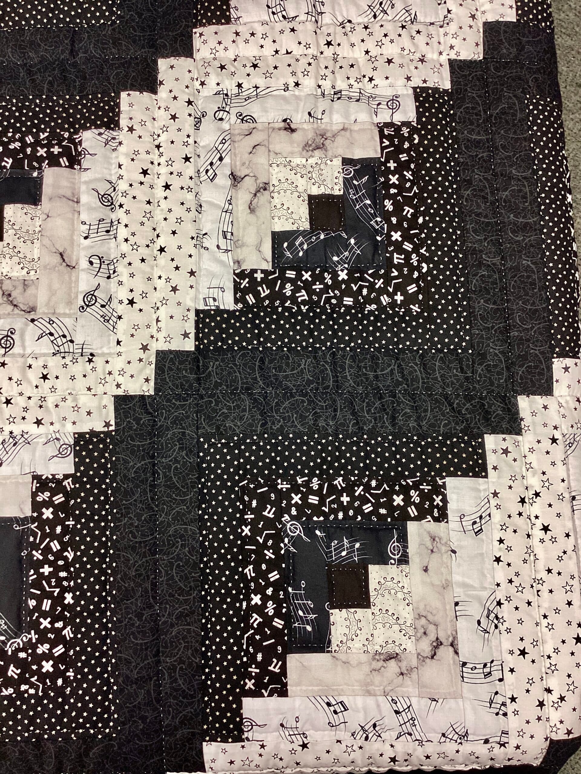 Black and White Log Cabin - thumbnail 3