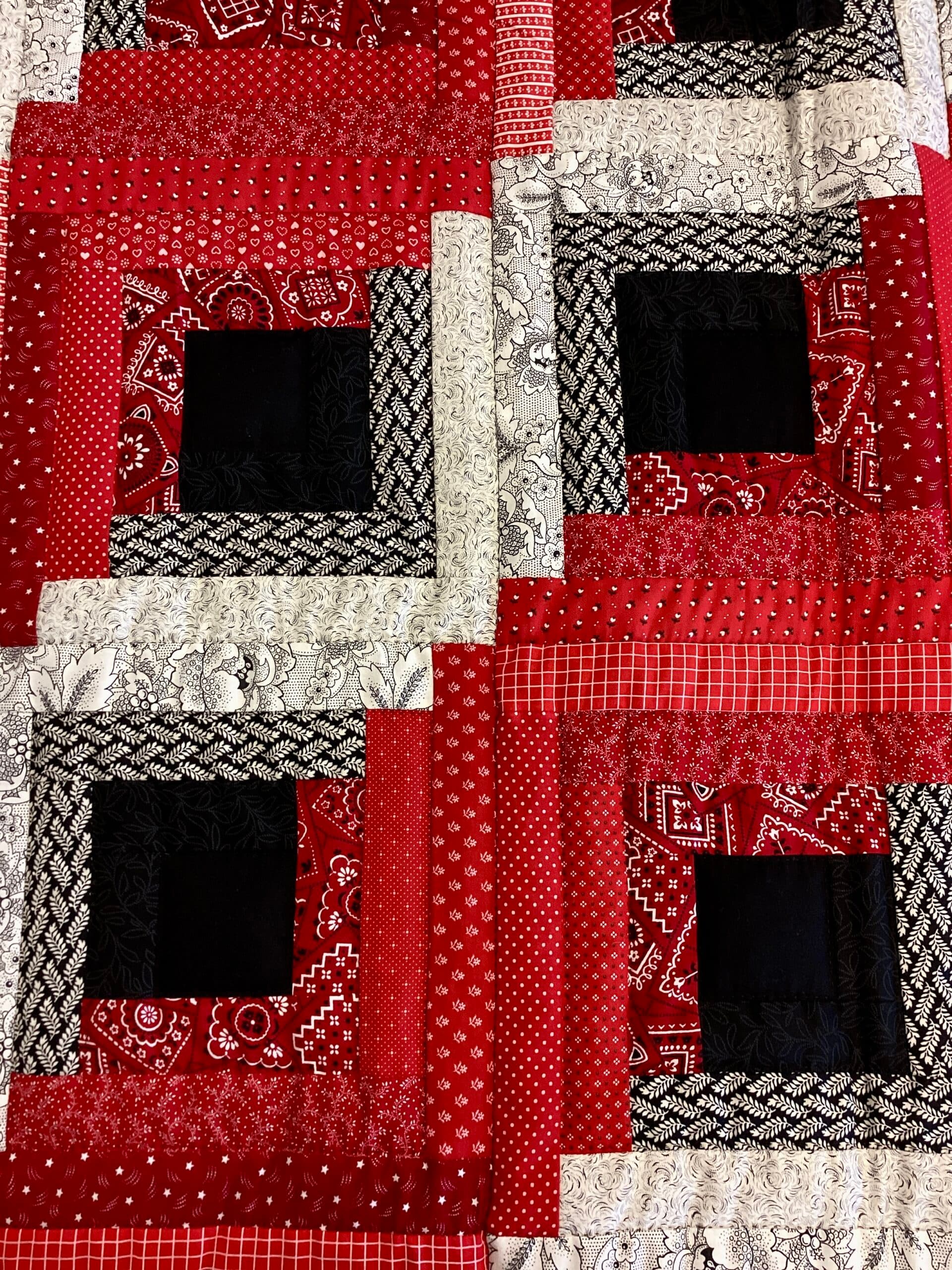 Red and Black Log Cabin - thumbnail 3