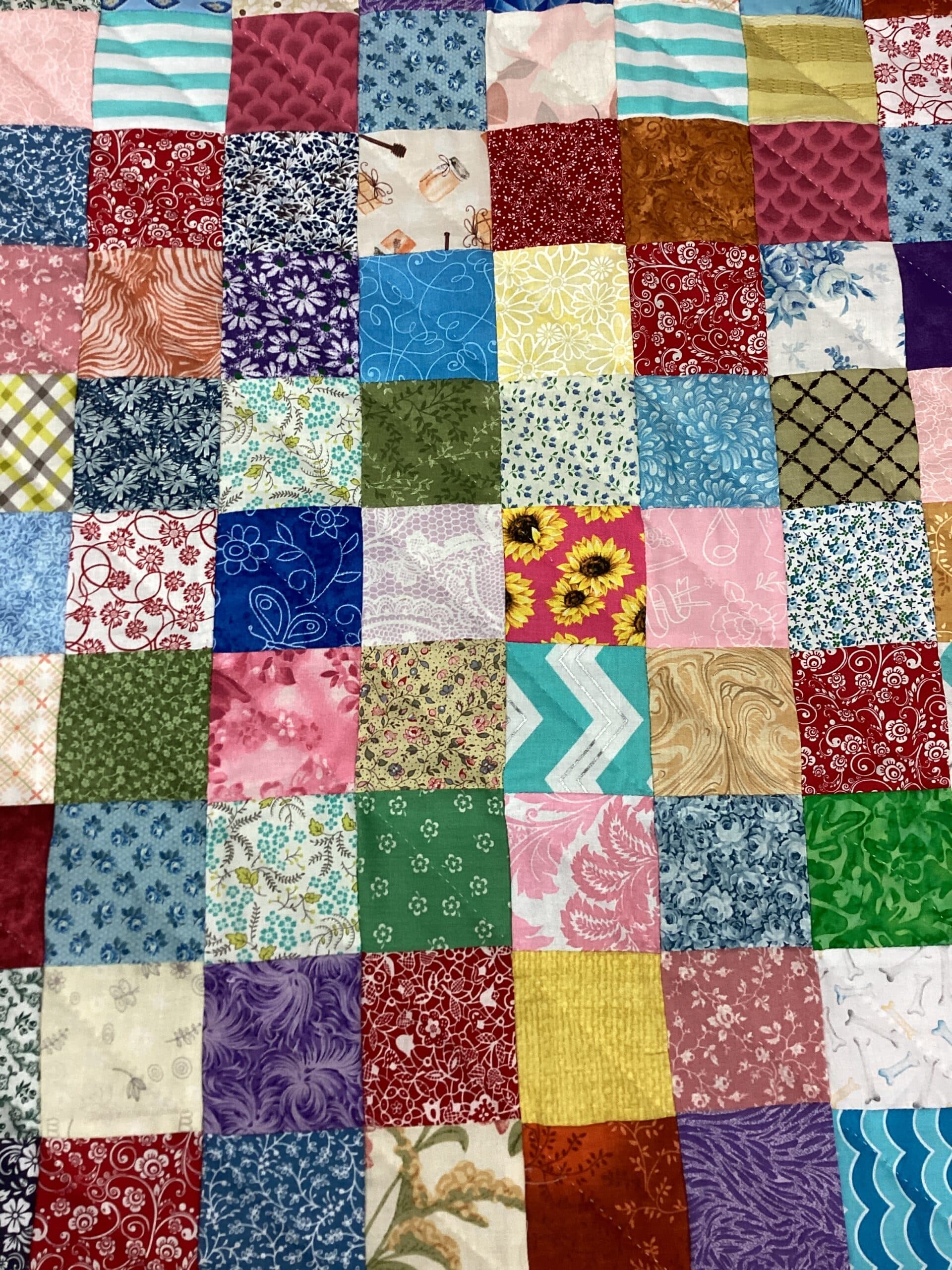 Scrappy Quilt In Brights - thumbnail 3