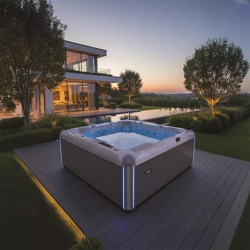 AquaSolus Serenity Hot Tub - thumbnail 3