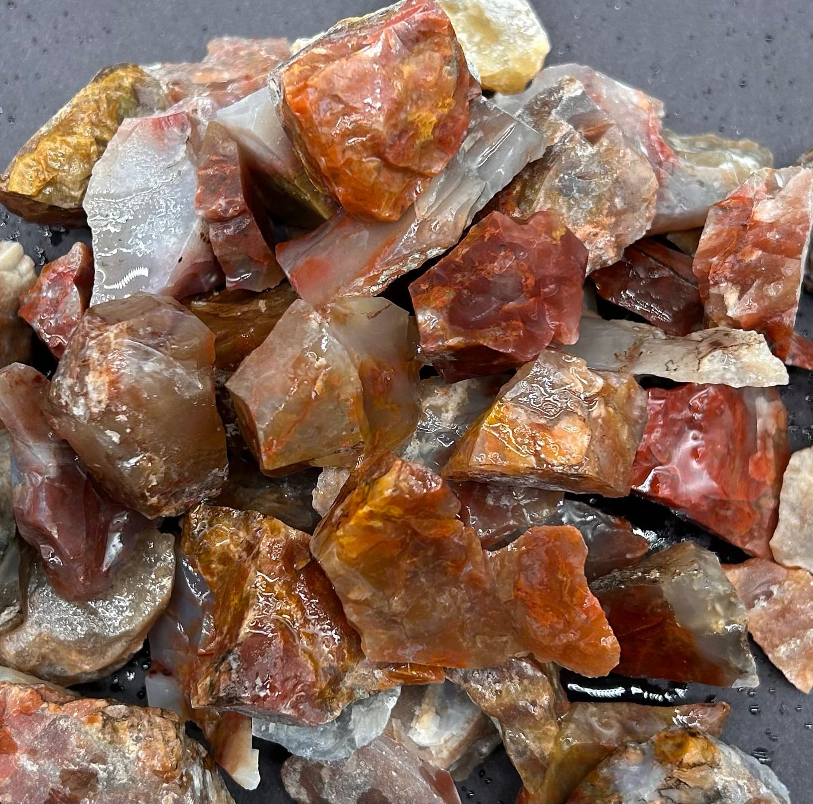 Pigeon Blood Jasper – Small - thumbnail 2