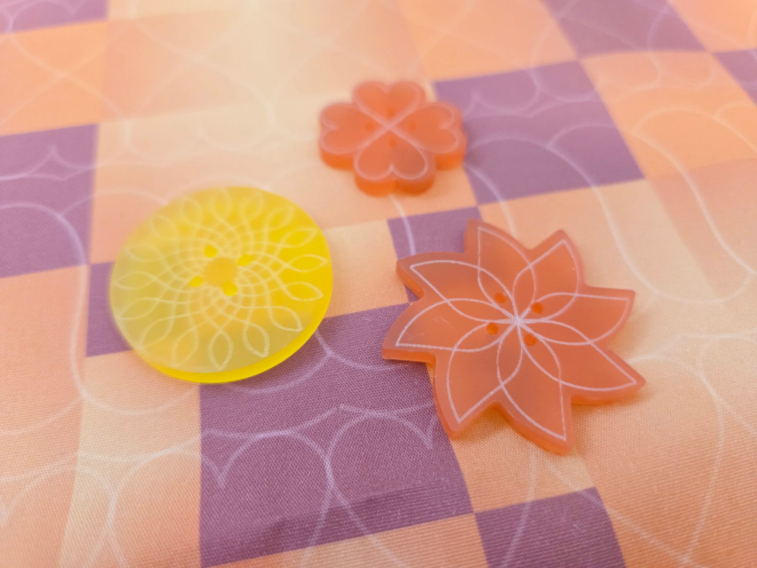 3pc Acrylic Summer Button Set