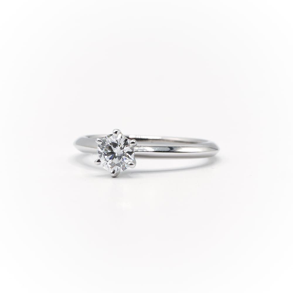 Tiffany &amp; Co. Platinum Solitaire Engagement Ring - thumbnail 3