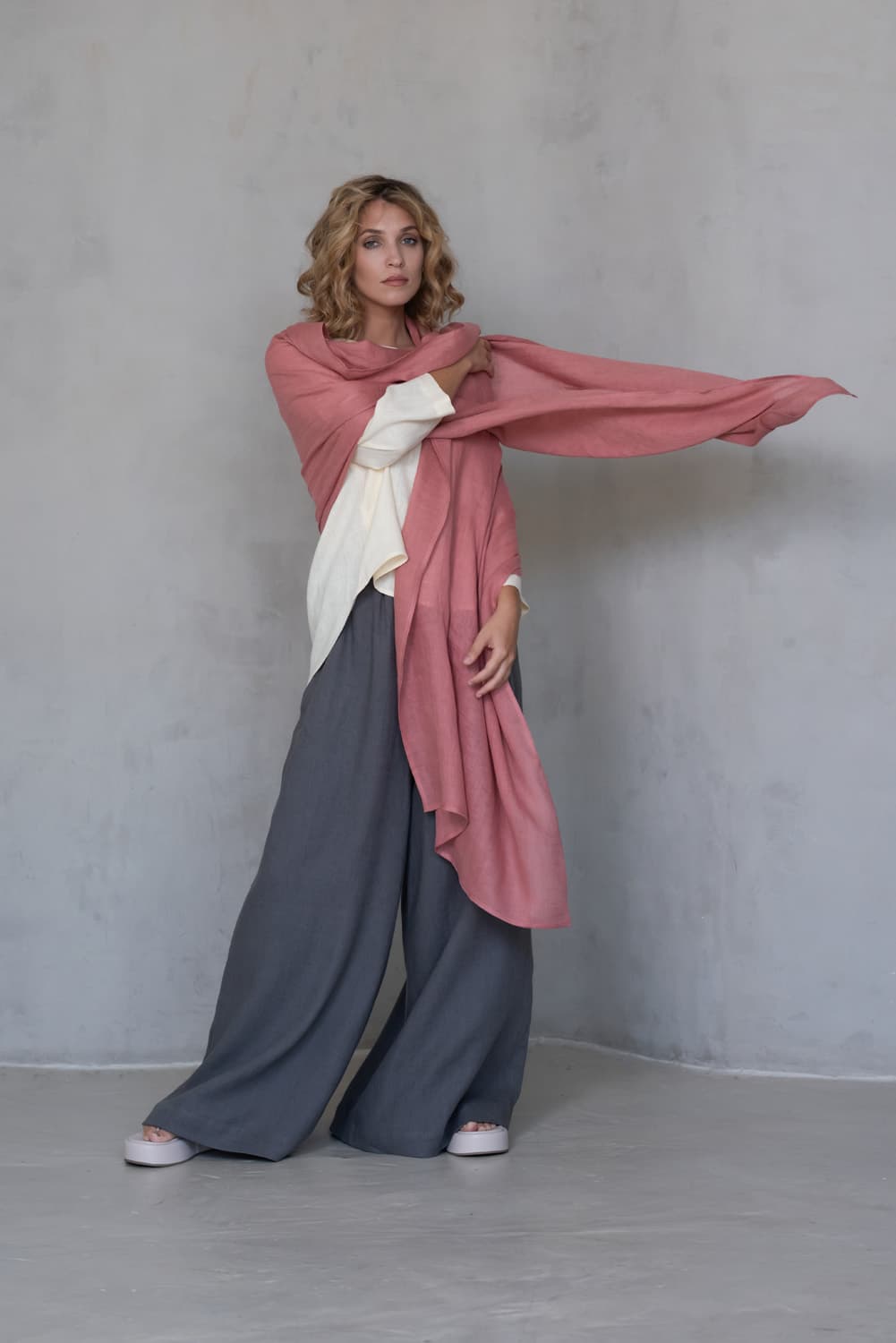 Coral Gauze Linen Scarf - thumbnail 3