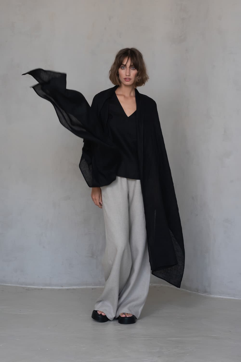 Black Gauze Linen Scarf - thumbnail 4
