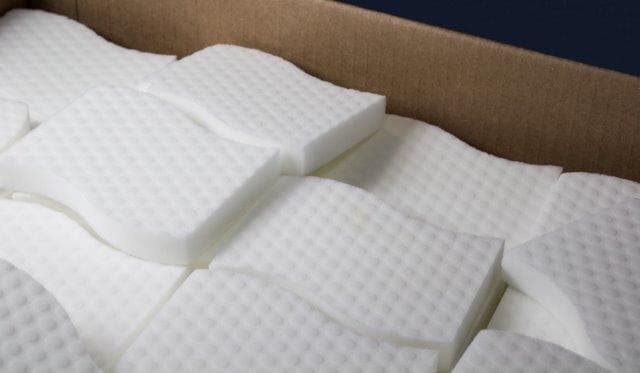 Lg Extra Strength Bulk Melamine Eraser Sponges (150pk) - thumbnail 5