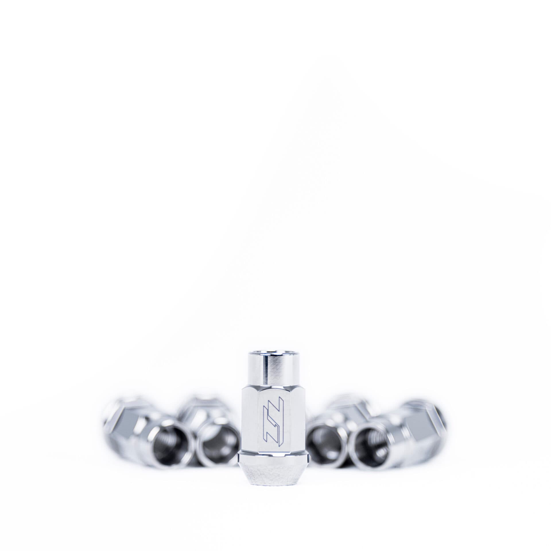 T1 Mirror Finish Titanium Lug Nut for GT-R - thumbnail 3