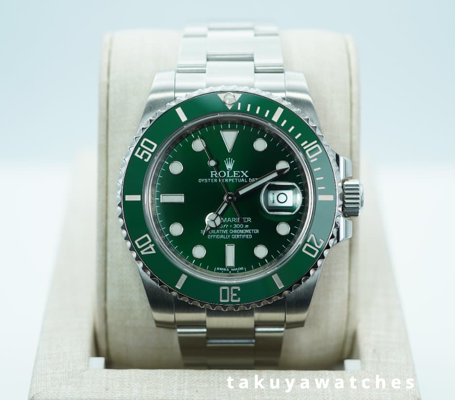 Rolex 116610LV SUBMARINER HULK GREEN DIAL GREEN BEZEL COMPLETE SET