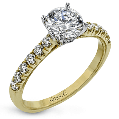 Solitaire Engagement Ring - thumbnail 3