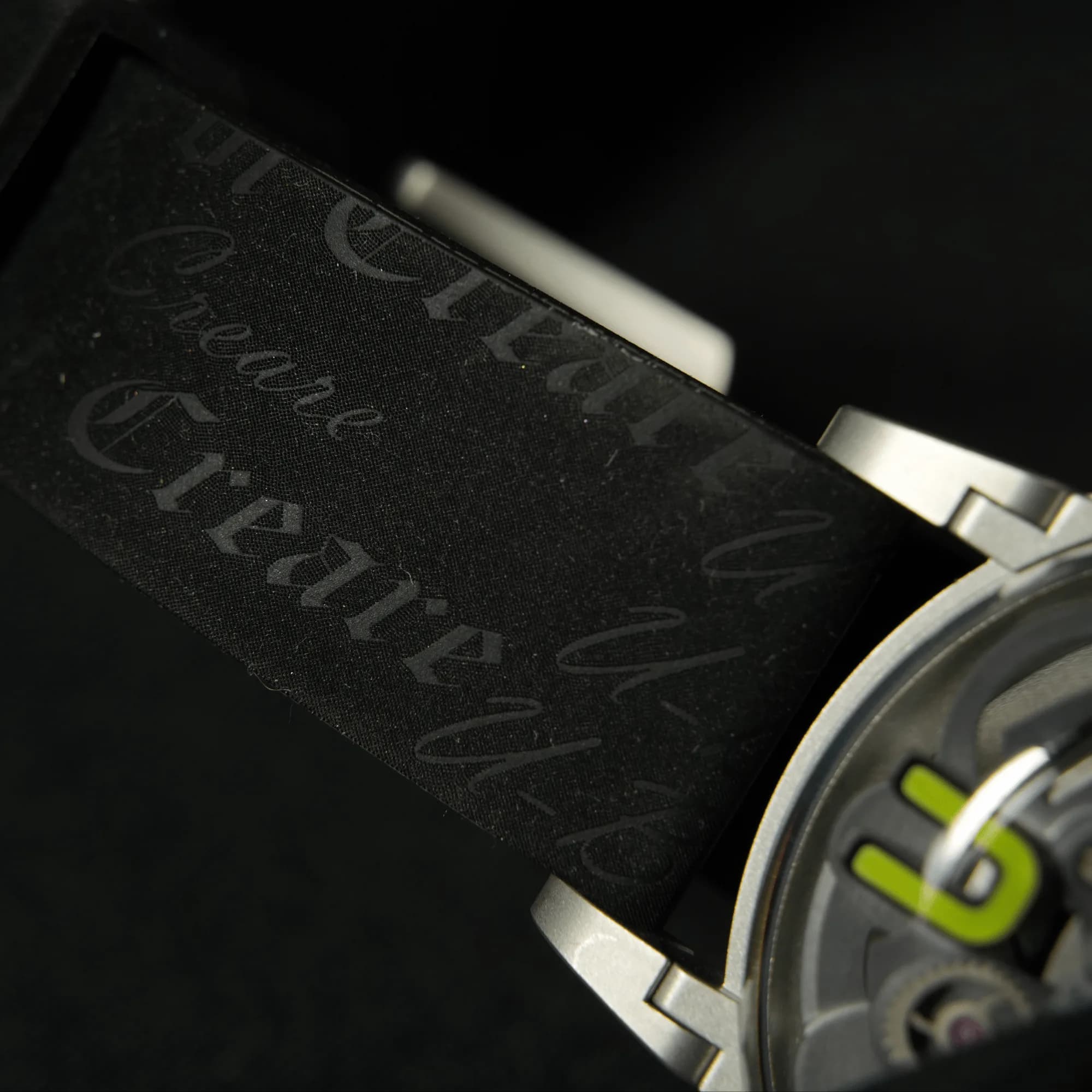 U-65 44MM SS GREEN - thumbnail 3