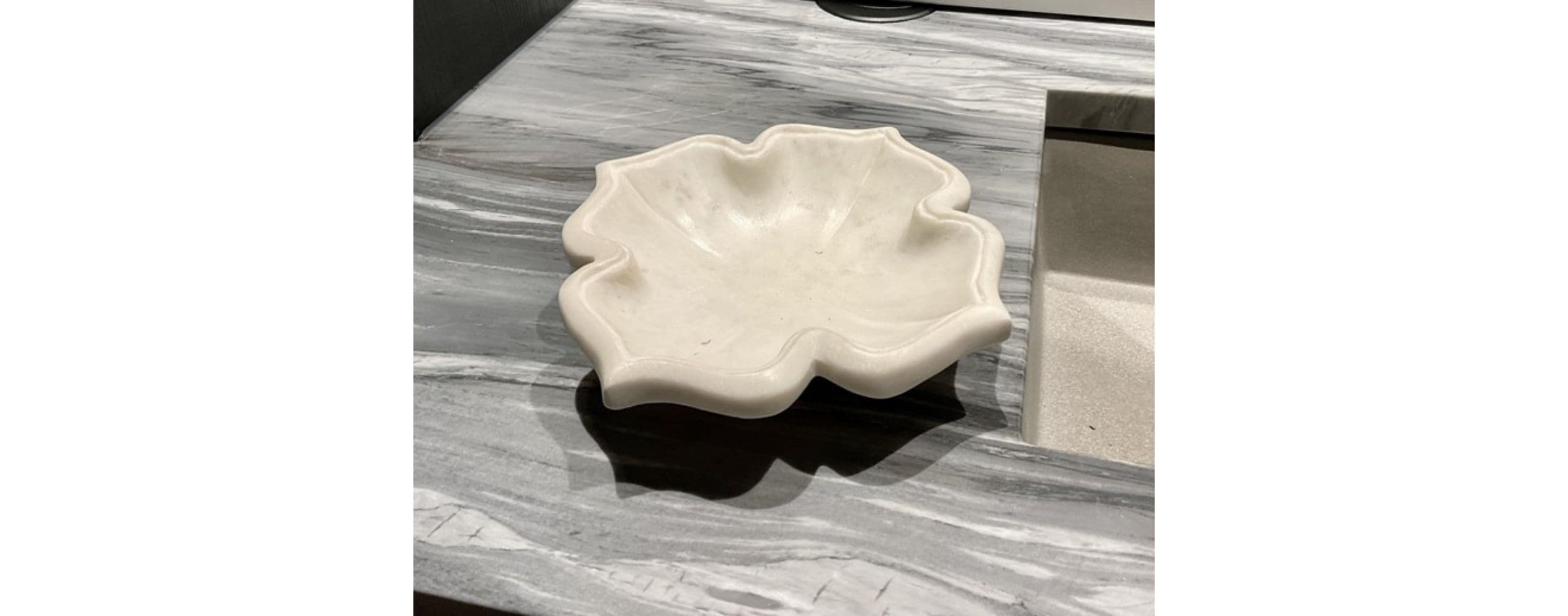 Small Moroccan Style Alabaster Bowl - thumbnail 3