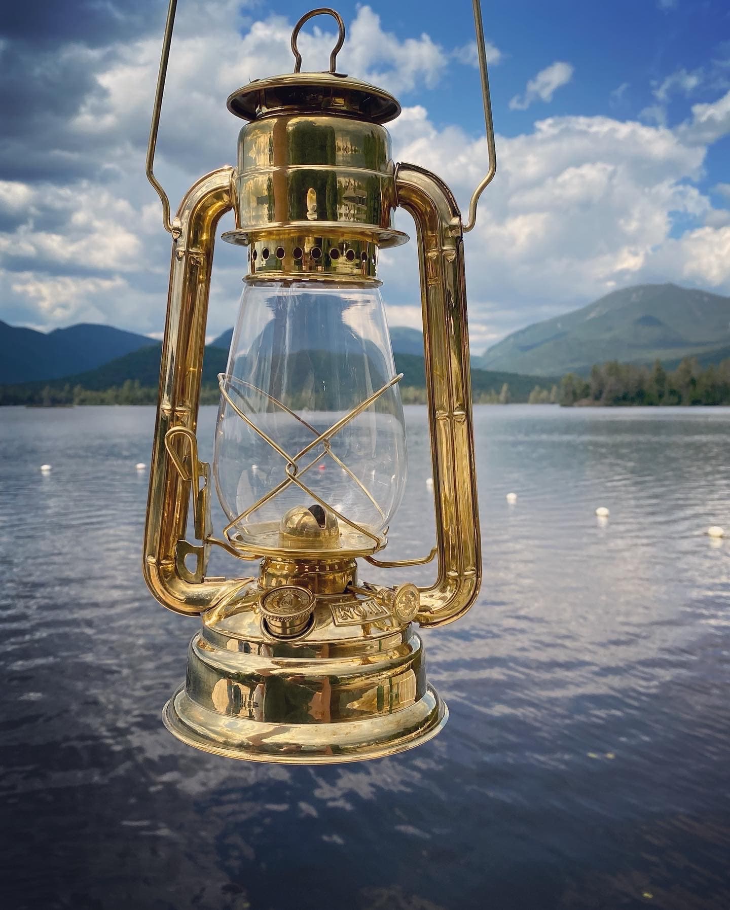 Brass Hurricane Oil Lantern with Shade Reflector – 12.5″ - thumbnail 7
