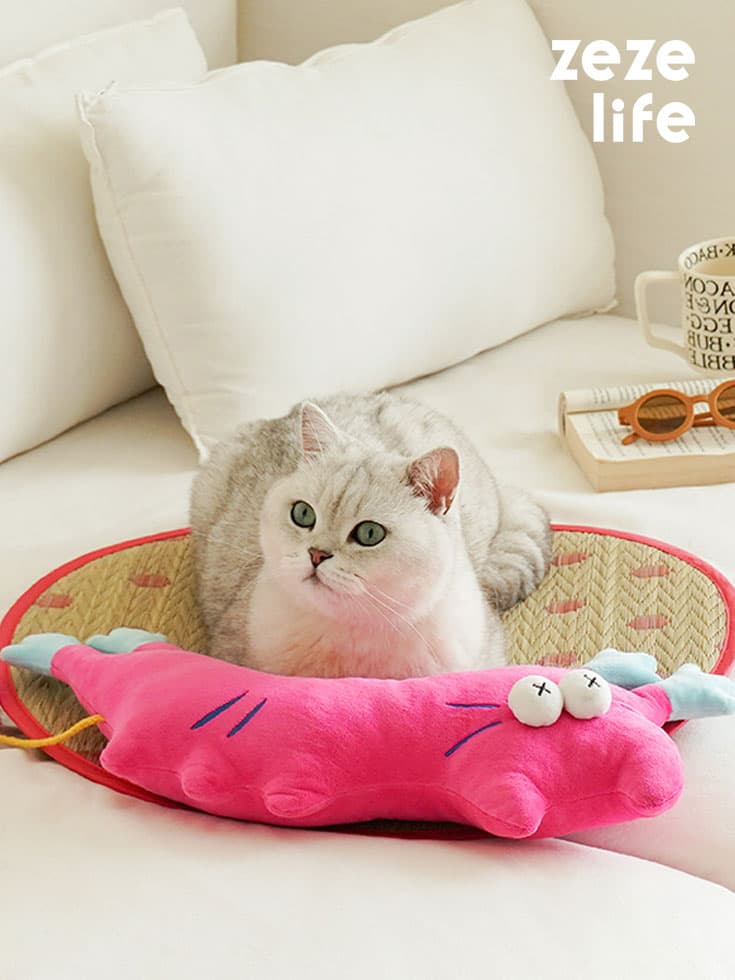 Lightning Cat &amp; Dachshund Rushes Pet Cooling Mat - thumbnail 2