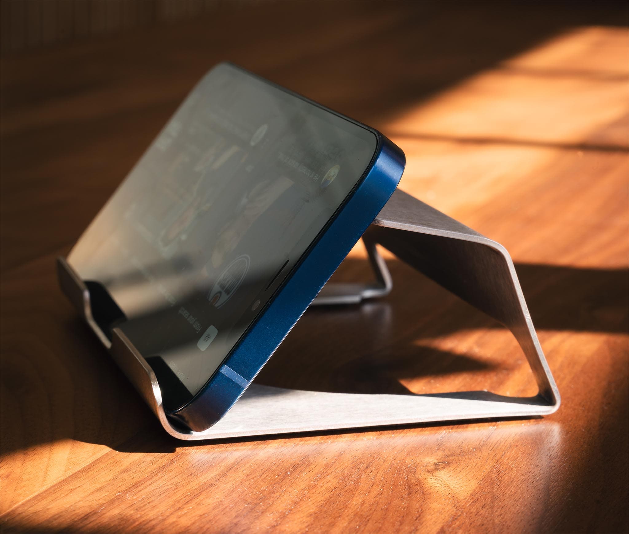 Wyrmwood Phone Holder - thumbnail 7