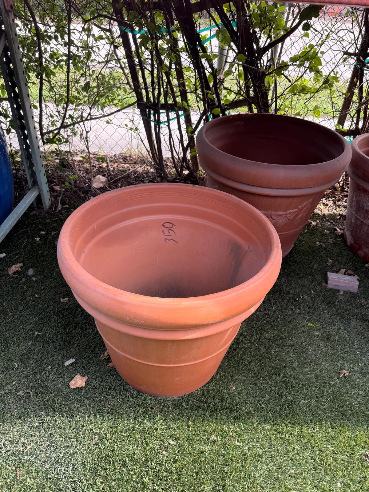 Terracotta Rolled Rim 24.5″